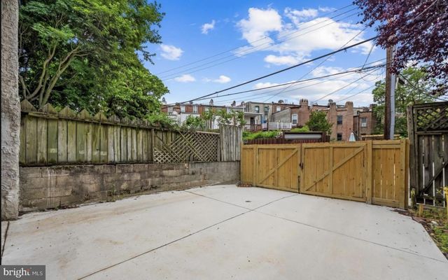 2024 PARK AVE, Baltimore, MD 21217