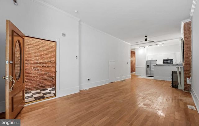 2024 PARK AVE, Baltimore, MD 21217