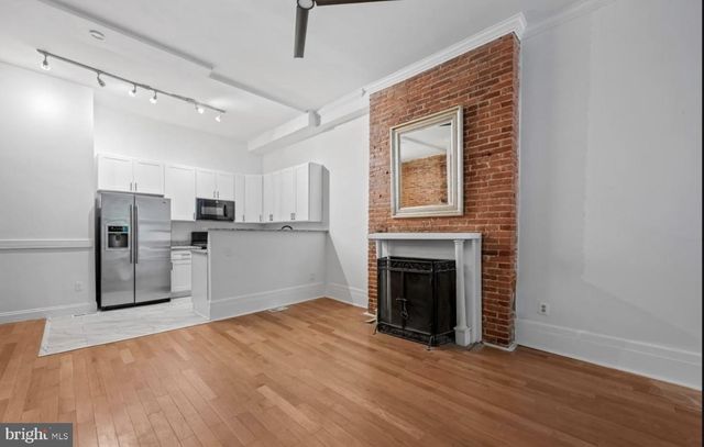 2024 PARK AVE, Baltimore, MD 21217