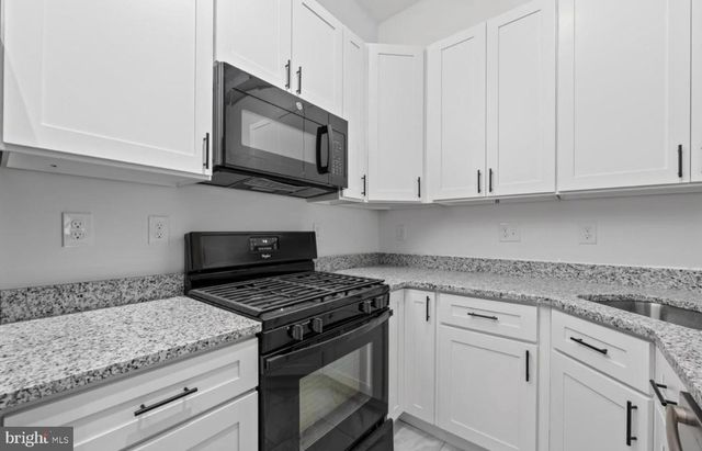 2024 PARK AVE, Baltimore, MD 21217