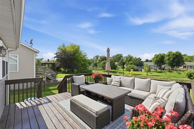 2702 29th Avenue SW, Cedar Rapids, IA 52404
