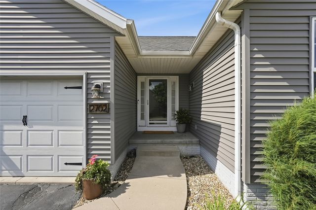 2702 29th Avenue SW, Cedar Rapids, IA 52404