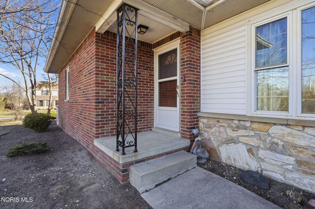 26998 Lime City Road, Perrysburg, OH 43551