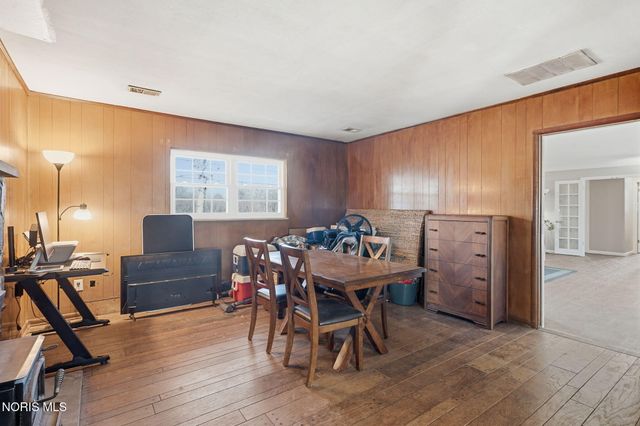 26998 Lime City Road, Perrysburg, OH 43551