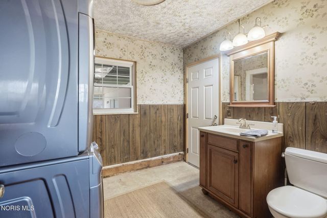 26998 Lime City Road, Perrysburg, OH 43551