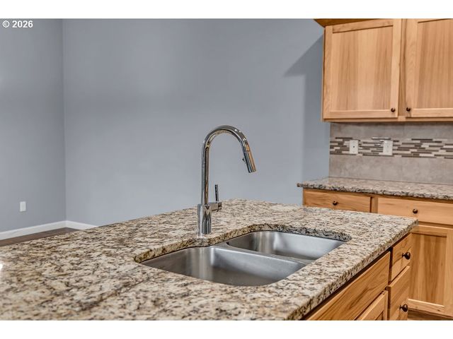 2856 26TH Ave, Forest Grove, OR 97116