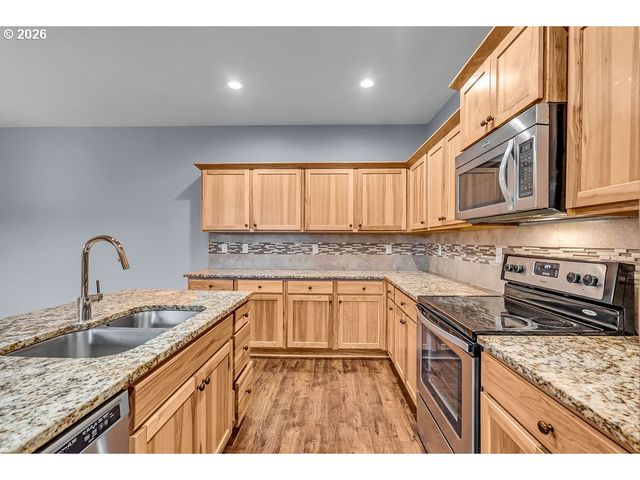 2856 26TH Ave, Forest Grove, OR 97116