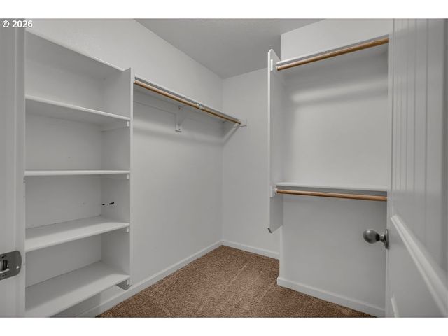 2856 26TH Ave, Forest Grove, OR 97116