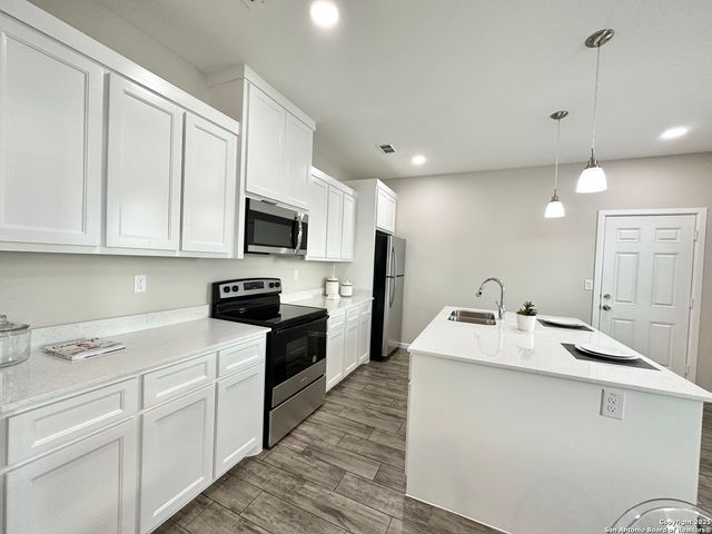 1505 Shavano Drive, Edinburg, TX 78541