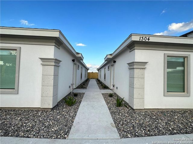 1505 Shavano Drive, Edinburg, TX 78541