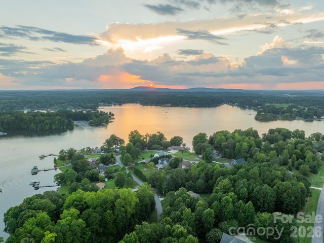 7545 Rabbit Circle, Denver, NC 28037