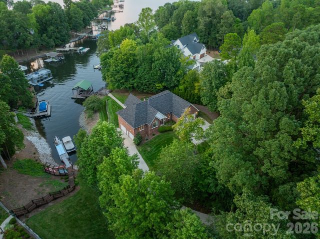 7545 Rabbit Circle, Denver, NC 28037