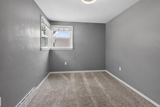 3262 EVERGREEN AVENUE, Green Bay, WI 54313