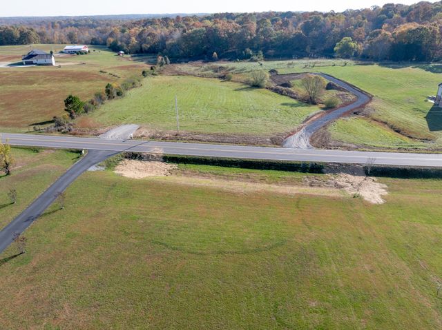 551 Buddy Road, Dickson, TN 37055