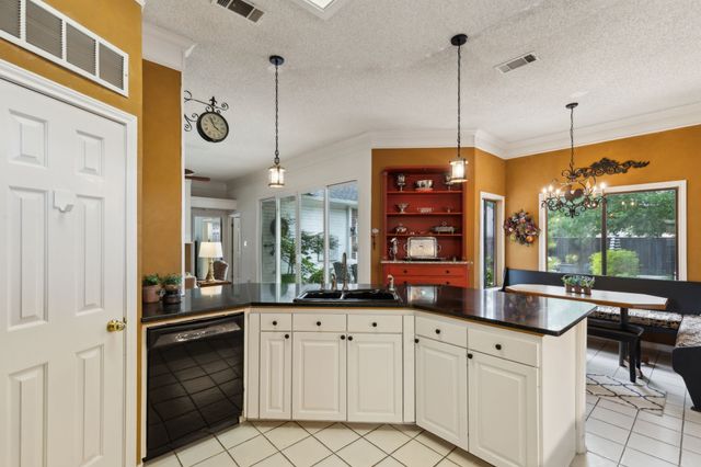 4055 Seabury Drive, Dallas, TX 75287