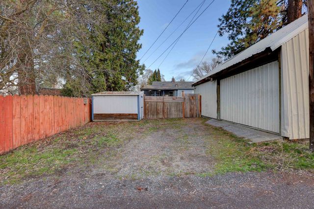 3017 W Longfellow Ave, Spokane, WA 99205