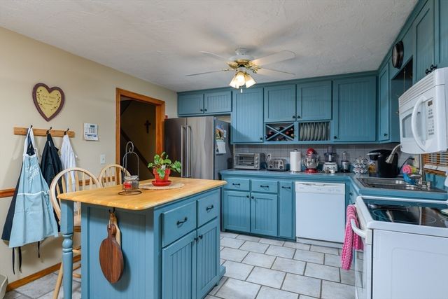 37 Elmwood Street, Auburn, MA 01501