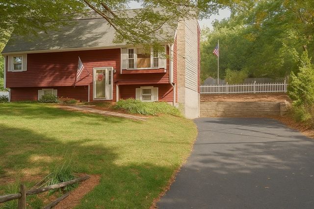 37 Elmwood Street, Auburn, MA 01501