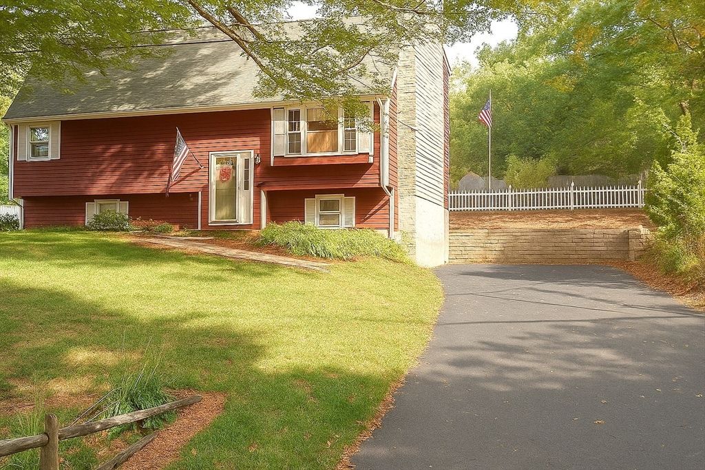 37 Elmwood Street, Auburn, MA 01501