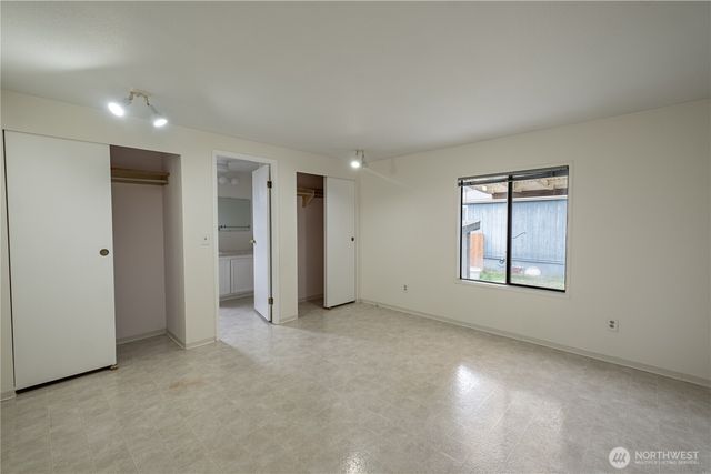 4958 Wheel Drive, Langley, WA 98260