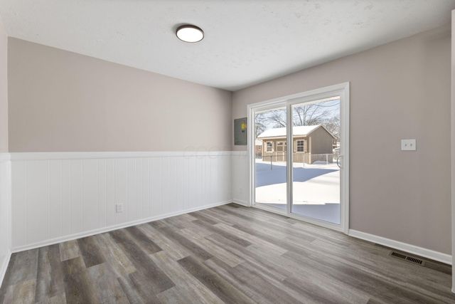 377 S Murray Hill Road, Columbus, OH 43228