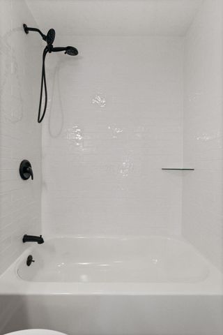 377 S Murray Hill Road, Columbus, OH 43228