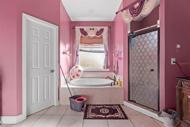 7419 SAVANNAH LANE, Tampa, FL 33637