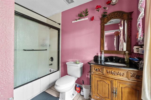 7419 SAVANNAH LANE, Tampa, FL 33637