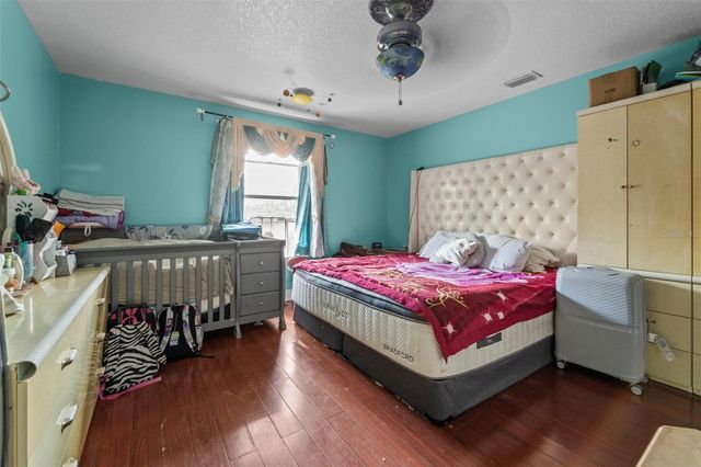 7419 SAVANNAH LANE, Tampa, FL 33637