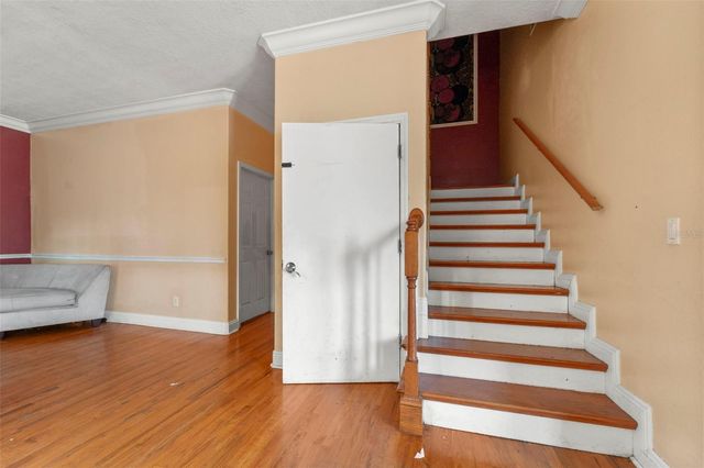 7419 SAVANNAH LANE, Tampa, FL 33637