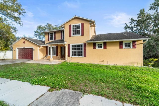 7419 SAVANNAH LANE, Tampa, FL 33637