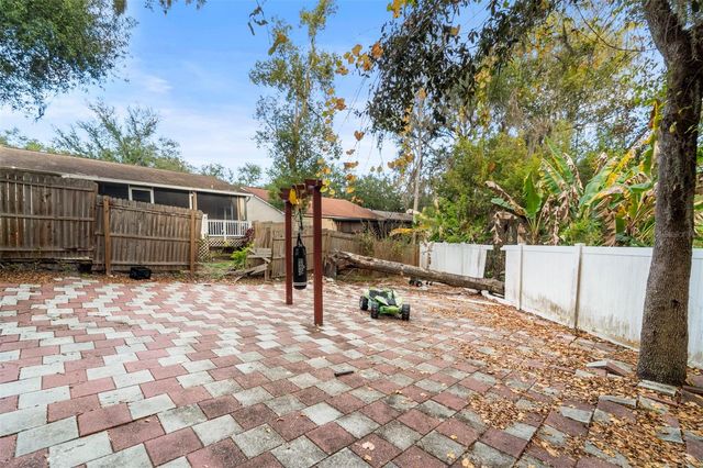 7419 SAVANNAH LANE, Tampa, FL 33637