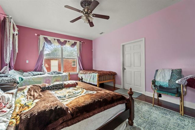 7419 SAVANNAH LANE, Tampa, FL 33637