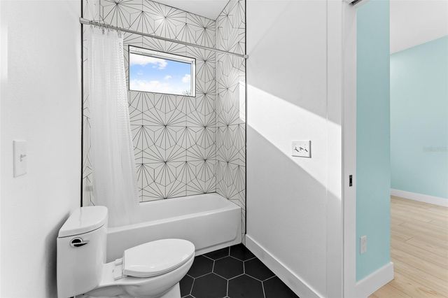 4907 15TH AVENUE N, St Petersburg, FL 33710