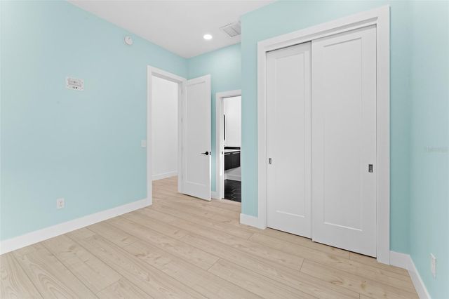 4907 15TH AVENUE N, St Petersburg, FL 33710