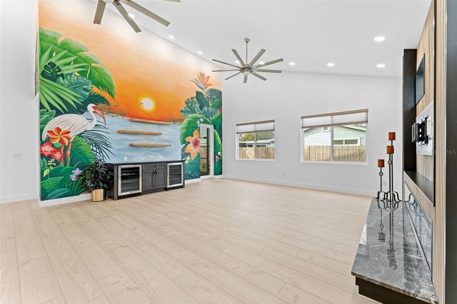 4907 15TH AVENUE N, St Petersburg, FL 33710