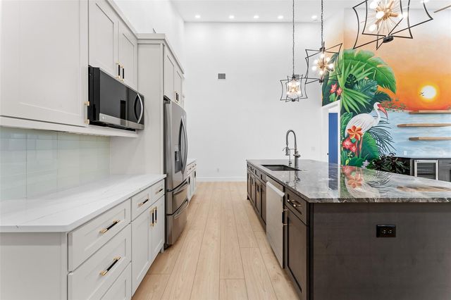 4907 15TH AVENUE N, St Petersburg, FL 33710