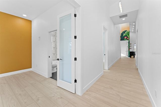 4907 15TH AVENUE N, St Petersburg, FL 33710