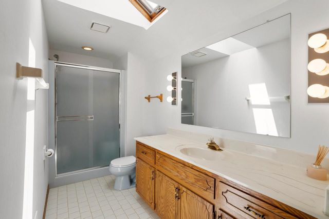 5413 Somerset LANE S, Greenfield, WI 53221