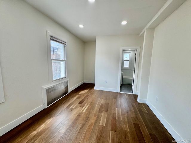 121 W Chester Street, Long Beach, NY 11561