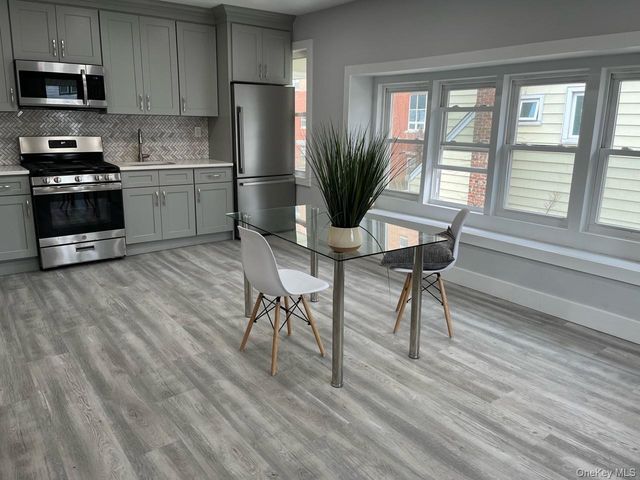 121 W Chester Street, Long Beach, NY 11561