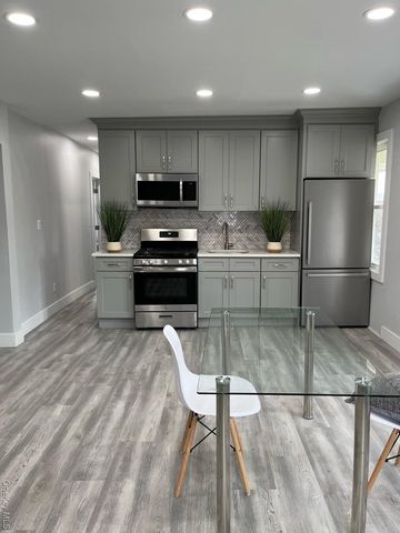 121 W Chester Street, Long Beach, NY 11561