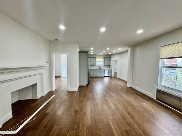 121 W Chester Street, Long Beach, NY 11561