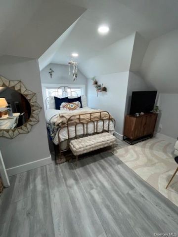 121 W Chester Street, Long Beach, NY 11561