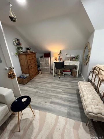 121 W Chester Street, Long Beach, NY 11561