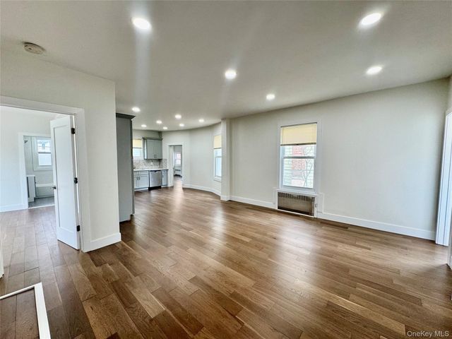 121 W Chester Street, Long Beach, NY 11561