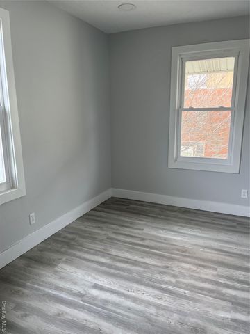 121 W Chester Street, Long Beach, NY 11561