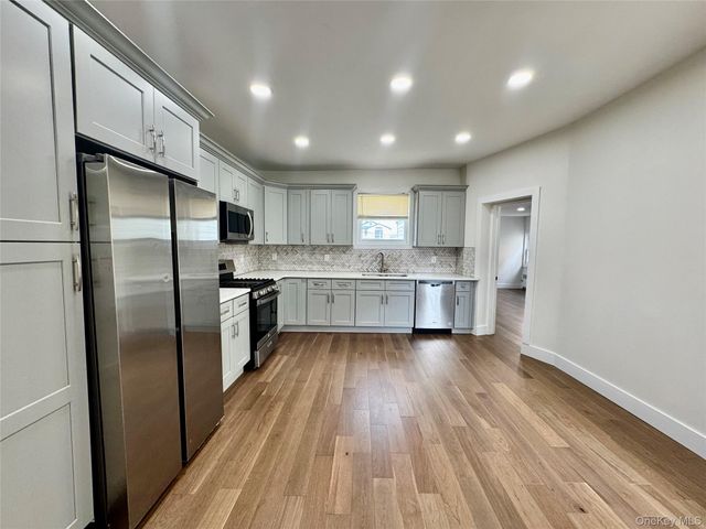 121 W Chester Street, Long Beach, NY 11561