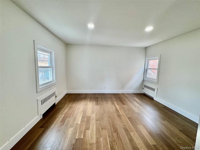 121 W Chester Street, Long Beach, NY 11561