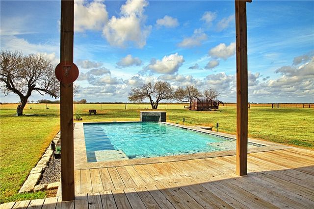 7017 County Road 2253, Sinton, TX 78387